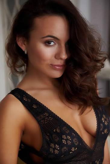 Vanessa Decker